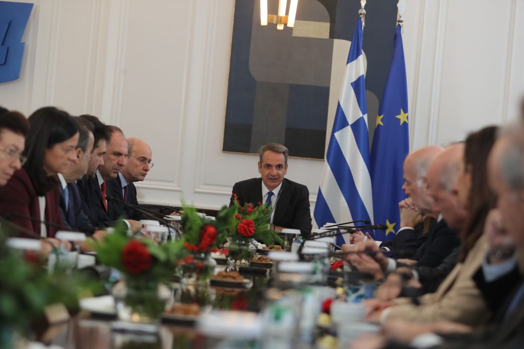 Ανατροπή στο Υπουργικό Συμβούλιο: Οι 60 μεταρρυθμίσεις και τα 40 έργα που θα αλλάξουν τη χώρα – Τι σχεδιάζει η κυβέρνηση για το 2026 - NewsPoint.gr