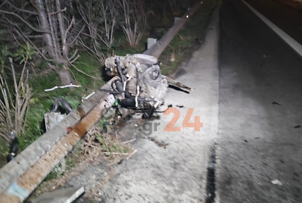 Απίστευτες εικόνες στα Χανιά: Αυτοκίνητο διαλύεται και η μηχανή του «πετάγεται» μέτρα μακριά – Τι συνέβη οικογενειακώς; - NewsPoint.gr