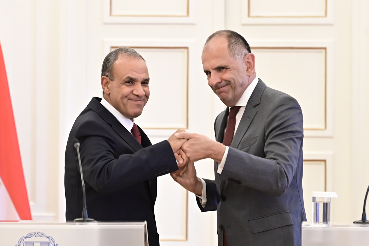 Η μυστική συνομιλία που αλλάζει τα δεδομένα: Τι συμφώνησαν Ελλάδα, Αίγυπτος και Κύπρος; - NewsPoint.gr