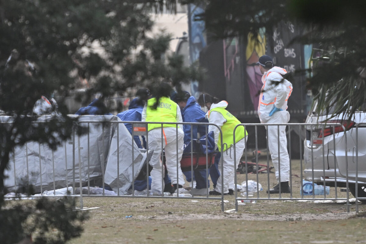 Σοκαριστικό πρωινό στο Αιγάλεω: Ηλικιωμένη τραυματίστηκε σε φιάγα κοντά στο θάνατο! - NewsPoint.gr