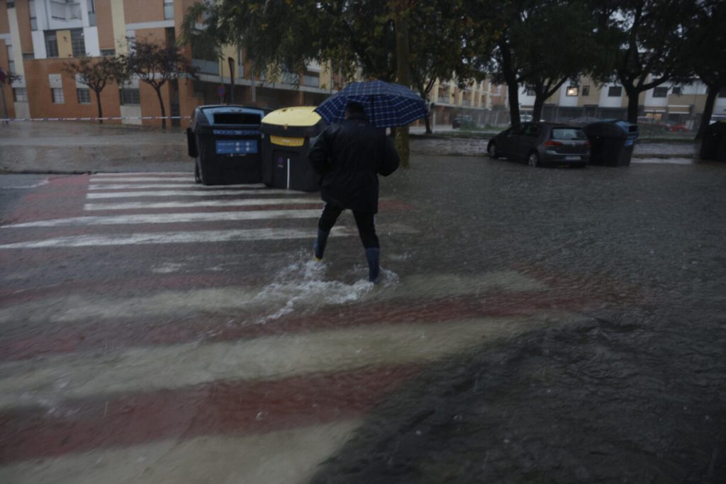 Σκηνές απόλυτης καταστροφής στη νότια Ισπανία: Νεκρός και δύο αγνοούμενοι μετά τις φονικές πλημμύρες – Οι συγκλονιστικές μαρτυρίες - NewsPoint.gr