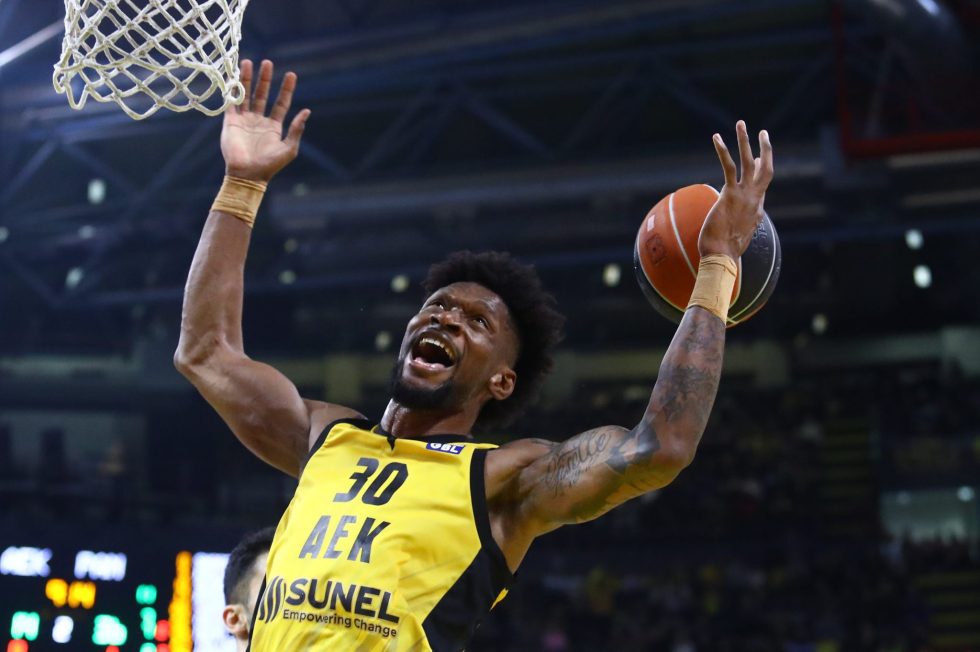 Ανατροπή-σοκ στη Euroleague: Ο Ολυμπιακός αλλάζει τα πάντα και αφήνει τη Μπαρτσελόνα χωρίς λύσεις! - NewsPoint.gr