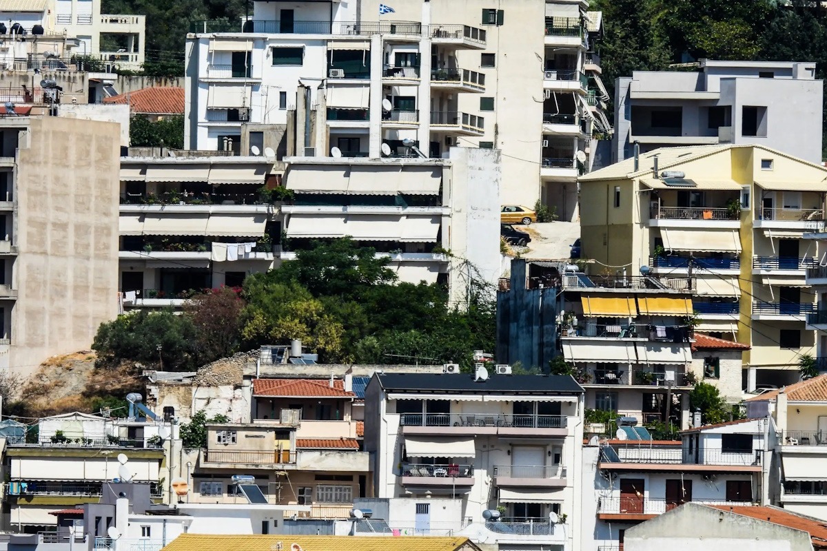 Εξελίξεις-σοκ στη στέγαση από το 2026: Ενισχύσεις, νέες παροχές και κρυφά μπόνους για ενοικιαστές και ιδιοκτήτες! - NewsPoint.gr