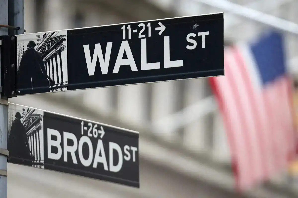 Σοκ στη Wall Street: Οι αποφάσεις της Fed έφεραν καταιγίδα εξελίξεων – Δείτε τι συνέβη με τους δείκτες! - NewsPoint.gr