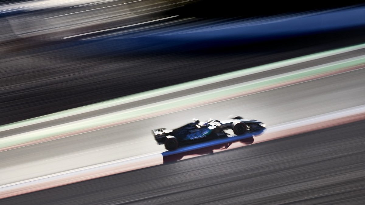 Formula 1: Η απρόσμενη εμφάνιση της Aston Martin που άλλαξε τα δεδομένα στη Βαρκελώνη! 1 Formula 1: Η απρόσμενη εμφάνιση της Aston Martin που άλλαξε τα δεδομένα στη Βαρκελώνη! - NewsPoint.gr