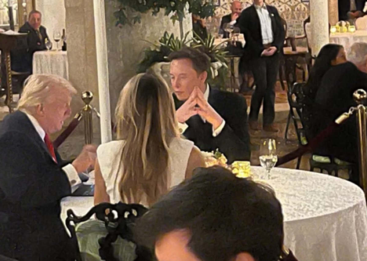 Έκπληξη στο Μαρ α Λάγκο: Η αναπάντεχη επανασύνδεση Τραμπ – Μασκ και οι εξελίξεις στη Βενεζουέλα που συζητιούνται παντού! 1 Έκπληξη στο Μαρ α Λάγκο: Η αναπάντεχη επανασύνδεση Τραμπ – Μασκ και οι εξελίξεις στη Βενεζουέλα που συζητιούνται παντού! - NewsPoint.gr