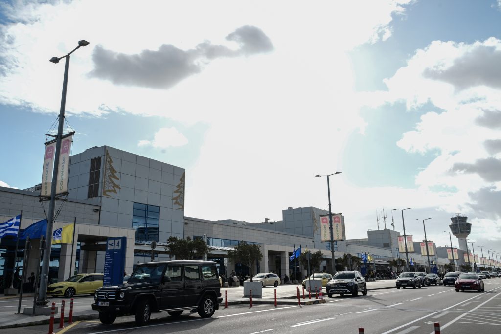 Σκηνικό σοκ στα ελληνικά αεροδρόμια – Η αποκάλυψη του Δήμα για το μπλακ άουτ και οι εξελίξεις που κόβουν την ανάσα! 12 Σκηνικό σοκ στα ελληνικά αεροδρόμια – Η αποκάλυψη του Δήμα για το μπλακ άουτ και οι εξελίξεις που κόβουν την ανάσα! - NewsPoint.gr