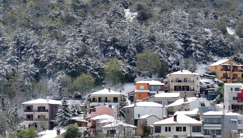 Απίστευτες θερμοκρασίες την Πρωτοχρονιά: Χιόνια, παγετός και τσουχτερό κρύο – Δείτε πού θα «χτυπήσει» ο καιρός! - NewsPoint.gr