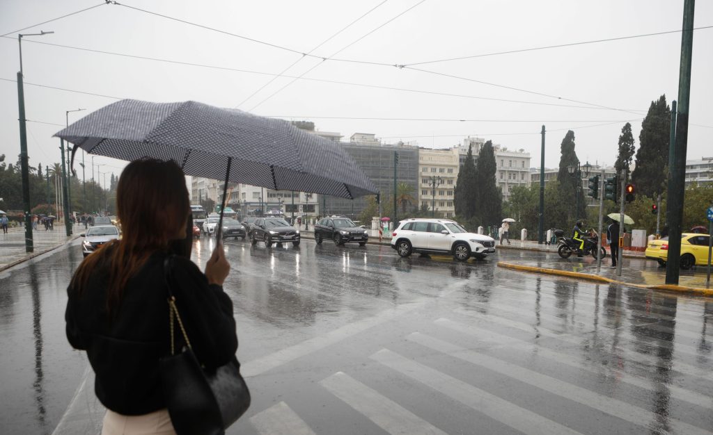 Συναγερμός για ακραία καιρικά φαινόμενα: Ραγδαίες βροχές, θυελλώδεις άνεμοι και καταιγίδες «σφυροκοπούν» τη χώρα για 48 ώρες! 11 Συναγερμός για ακραία καιρικά φαινόμενα: Ραγδαίες βροχές, θυελλώδεις άνεμοι και καταιγίδες «σφυροκοπούν» τη χώρα για 48 ώρες! - NewsPoint.gr