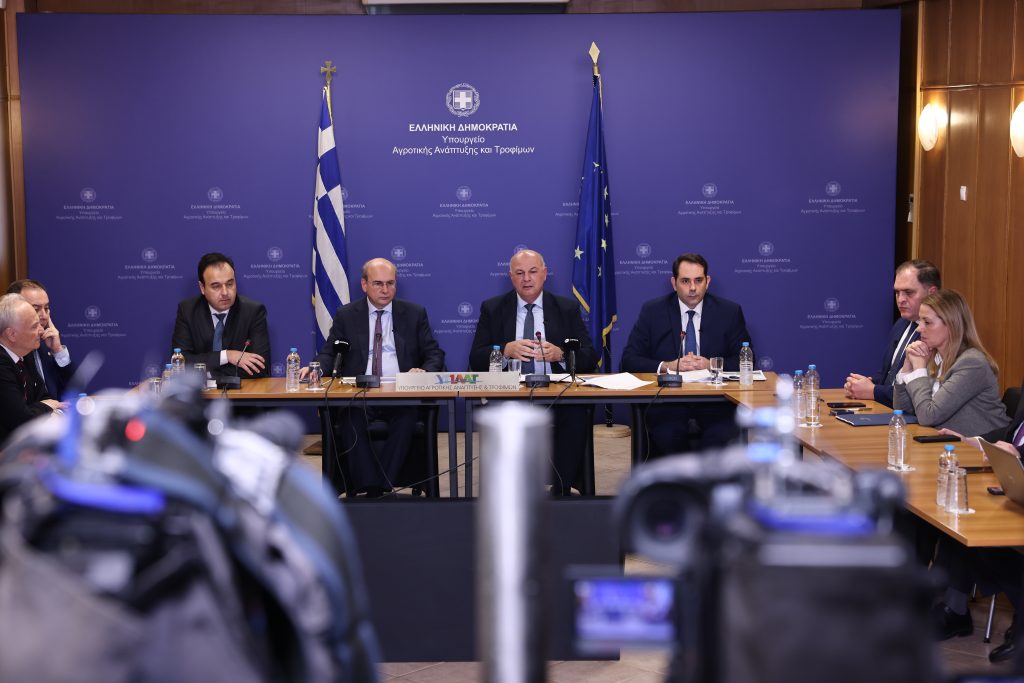 Απίστευτες αλλαγές για αγρότες: Τα 6 μέτρα-έκπληξη της κυβέρνησης που φέρνουν τα πάνω-κάτω στην ύπαιθρο! - NewsPoint.gr
