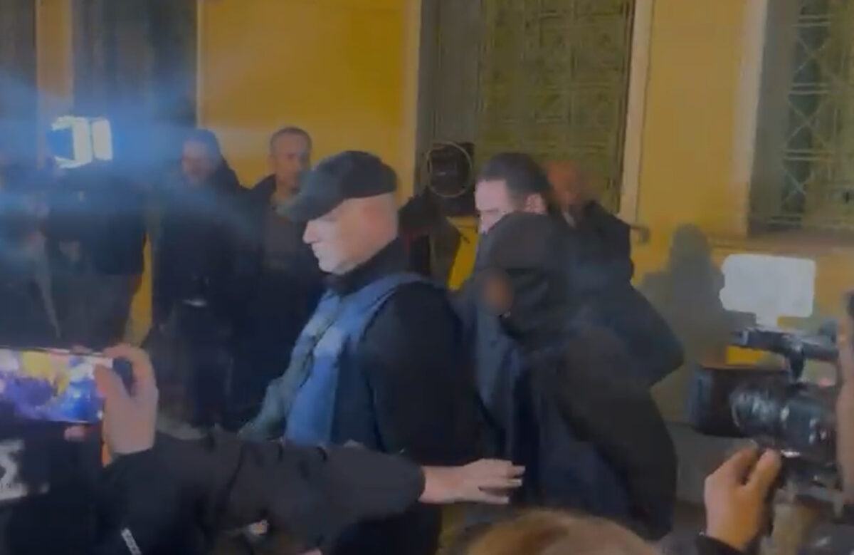 Δεν το χωράει ο νους: Κατηγορία για ανθρωποκτονία στον 15χρονο που σόκαρε τις Σέρρες – Λύγισαν οι φίλοι του έξω από τα δικαστήρια - NewsPoint.gr
