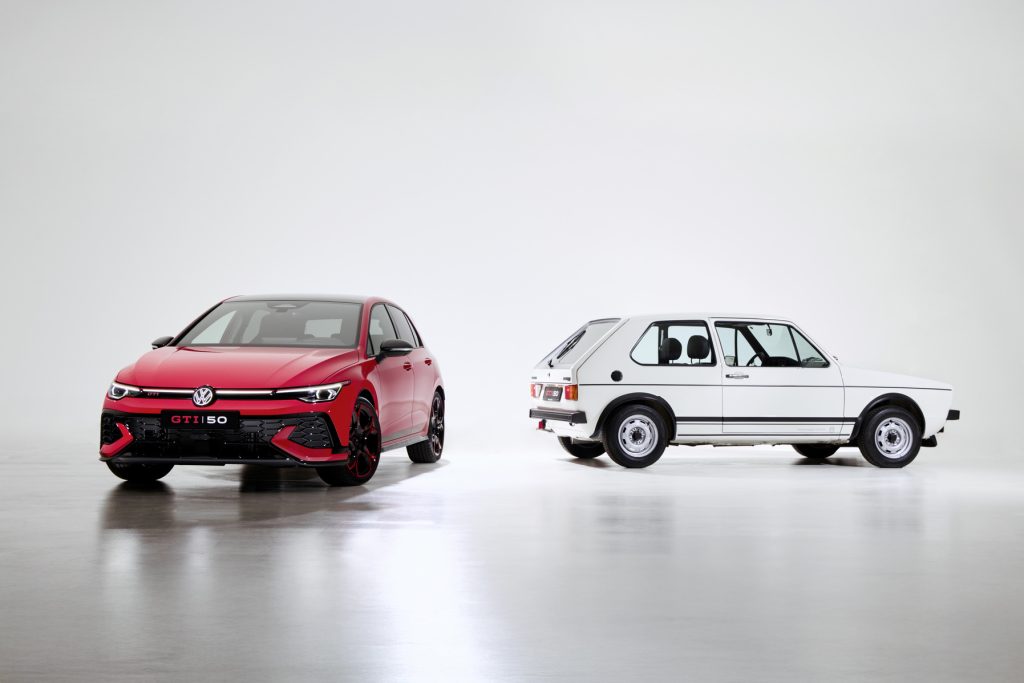 50 χρόνια Golf GTI: Η επετειακή έκδοση που ανατρέπει τα πάντα στην αυτοκίνηση! 14 50 χρόνια Golf GTI: Η επετειακή έκδοση που ανατρέπει τα πάντα στην αυτοκίνηση! - NewsPoint.gr