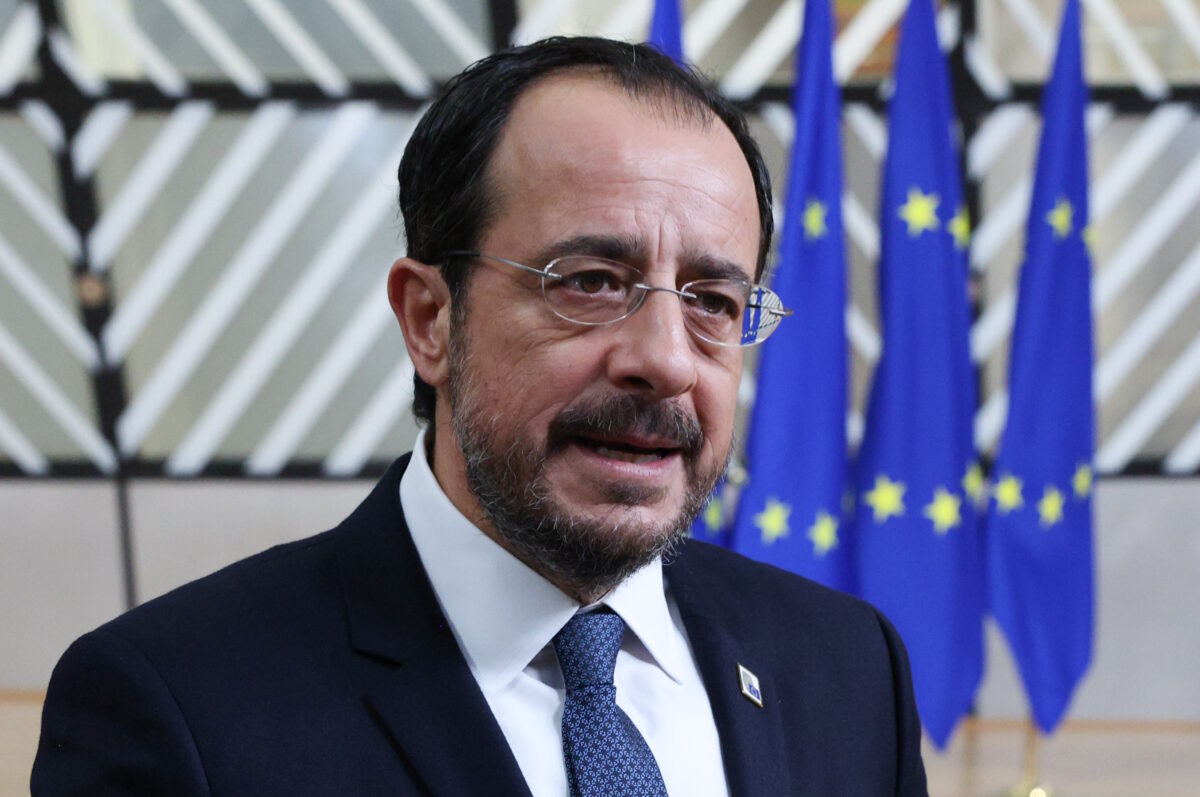 Σάλος στη Λευκωσία: Το βίντεο-βόμβα που ταρακουνά τον κυβερνητικό συνασπισμό και φέρνει ξένες μυστικές υπηρεσίες στην Κύπρο! 6 Σάλος στη Λευκωσία: Το βίντεο-βόμβα που ταρακουνά τον κυβερνητικό συνασπισμό και φέρνει ξένες μυστικές υπηρεσίες στην Κύπρο! - NewsPoint.gr