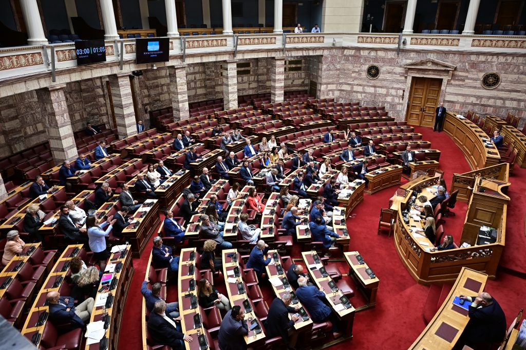 Απίστευτες εντάσεις στη Βουλή για τη νέα δωρεά στον ΠΟΥ – Η μάχη πίσω από τις παγκόσμιες οδηγίες για την παιδική παχυσαρκία 13 Απίστευτες εντάσεις στη Βουλή για τη νέα δωρεά στον ΠΟΥ – Η μάχη πίσω από τις παγκόσμιες οδηγίες για την παιδική παχυσαρκία - NewsPoint.gr