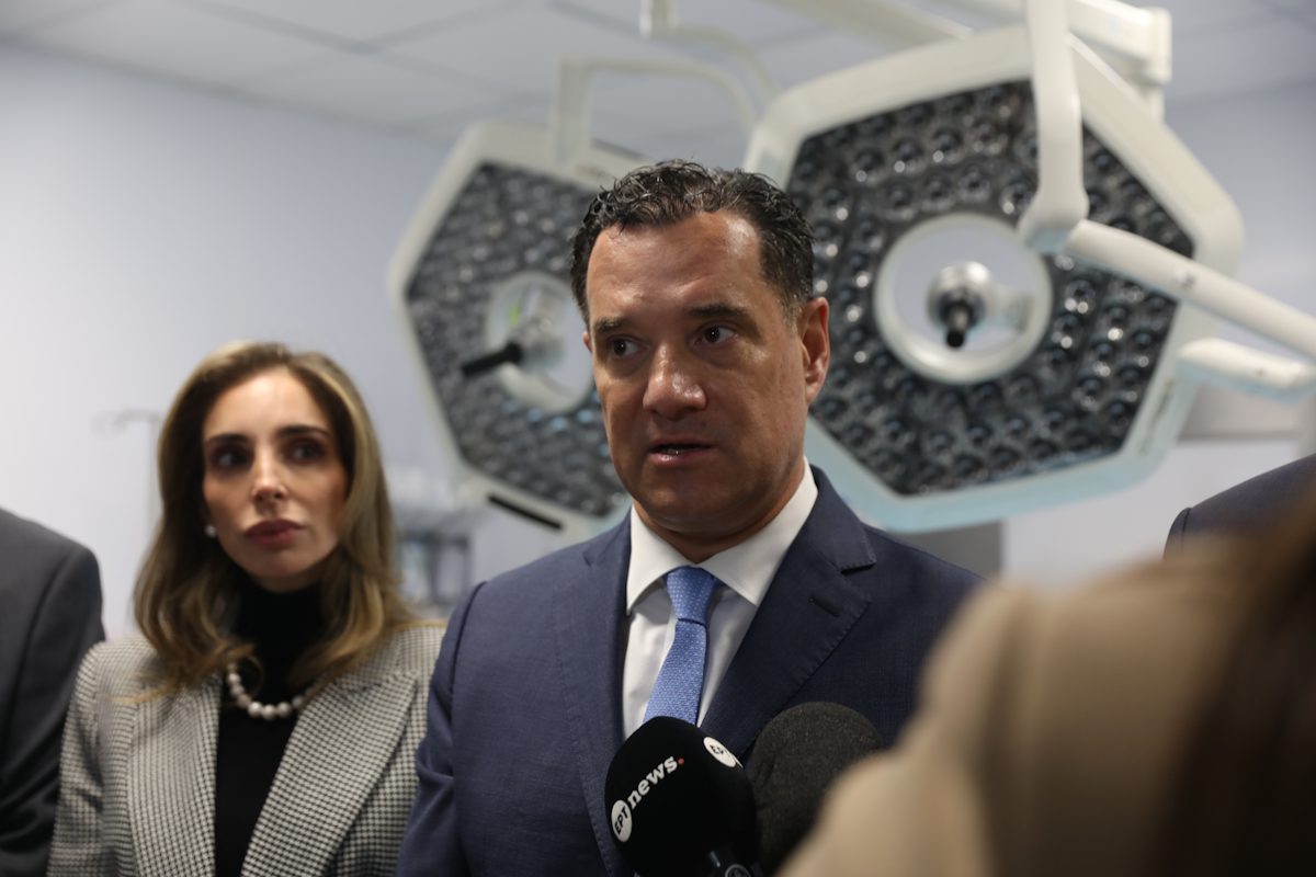 Άδωνις Γεωργιάδης: Το viral βίντεο από το νοσοκομείο «Γεννηματάς» που προκαλεί αντιδράσεις – «Έρχονται νέα δάκρυα στην Αριστερά»! 1 Άδωνις Γεωργιάδης: Το viral βίντεο από το νοσοκομείο «Γεννηματάς» που προκαλεί αντιδράσεις – «Έρχονται νέα δάκρυα στην Αριστερά»! - NewsPoint.gr