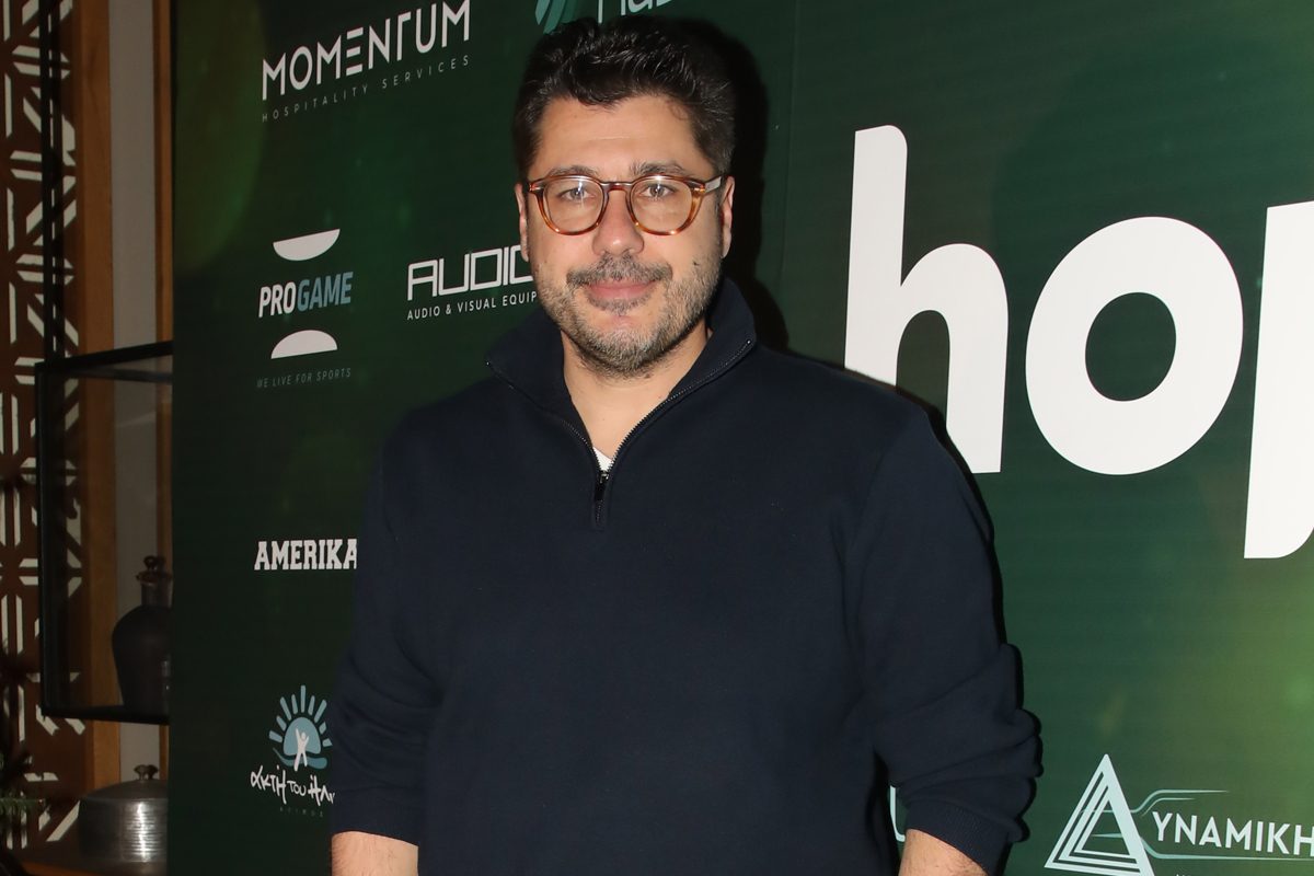 «Οργή Λάμπρου Κωνσταντάρα: Η φράση του Καπουτζίδη που άναψε φωτιές στην Eurovision 2026 – Ξέσπασμα στα social media!» 31 «Οργή Λάμπρου Κωνσταντάρα: Η φράση του Καπουτζίδη που άναψε φωτιές στην Eurovision 2026 – Ξέσπασμα στα social media!» - NewsPoint.gr