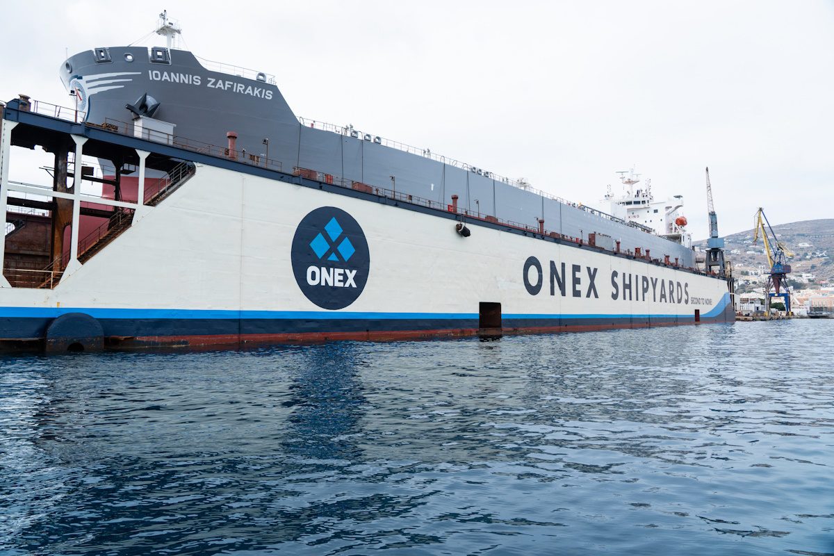 Η επιστροφή που ανατρέπει τα δεδομένα στη Σύρο: Μετά από 15 χρόνια, το Syncrolift αλλάζει τα ναυπηγεία! 18 Η επιστροφή που ανατρέπει τα δεδομένα στη Σύρο: Μετά από 15 χρόνια, το Syncrolift αλλάζει τα ναυπηγεία! - NewsPoint.gr
