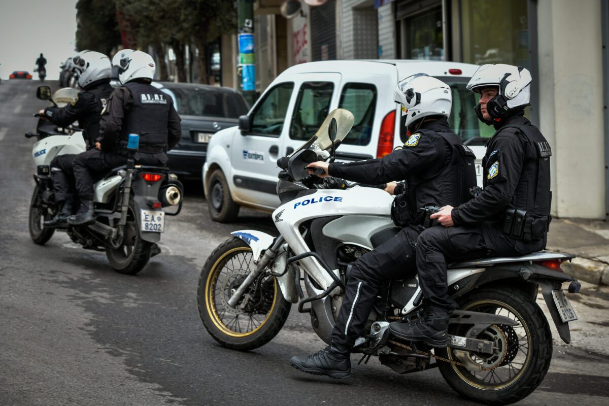 Απίστευτη αγωνία στη Μεταμόρφωση: Καταδίωξη θρίλερ με κλεμμένο όχημα – Οι 29χρονοι δεν γλίτωσαν το τέλος - NewsPoint.gr