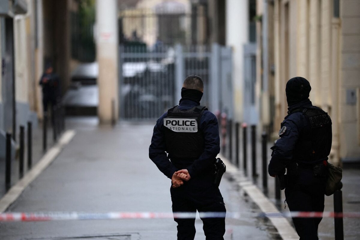 Σάλος στη Γαλλία: Έφηβοι φέρονται να ετοίμαζαν σοκαριστική τρομοκρατική επίθεση – Όλο το παρασκήνιο 4 Σάλος στη Γαλλία: Έφηβοι φέρονται να ετοίμαζαν σοκαριστική τρομοκρατική επίθεση – Όλο το παρασκήνιο - NewsPoint.gr