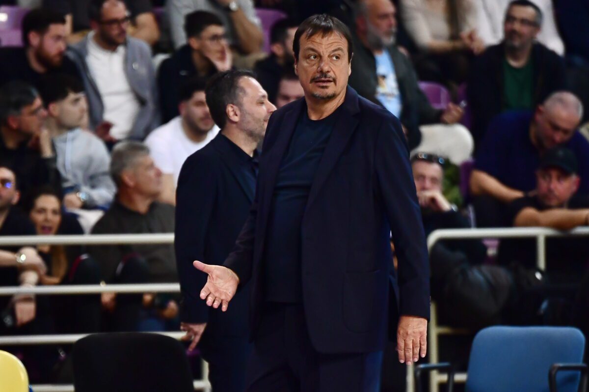 Η δήλωση του Αταμάν που συγκλόνισε το ΟΑΚΑ: Πώς ο Χέιζ-Ντέιβις άλλαξε την ιστορία του Παναθηναϊκού στον τελικό Κυπέλλου! 3 Η δήλωση του Αταμάν που συγκλόνισε το ΟΑΚΑ: Πώς ο Χέιζ-Ντέιβις άλλαξε την ιστορία του Παναθηναϊκού στον τελικό Κυπέλλου! - NewsPoint.gr
