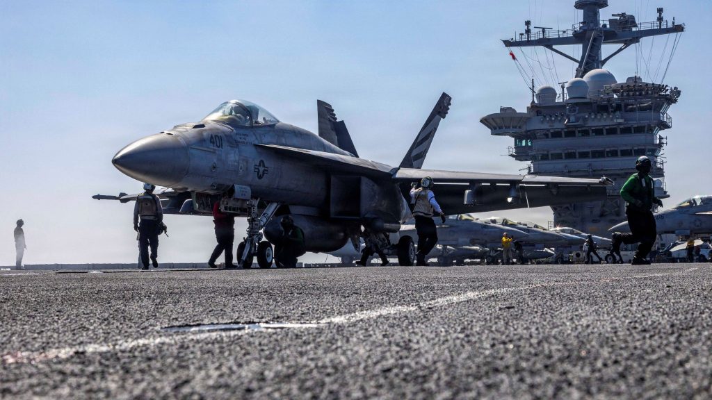 Ασυνήθιστη αναταραχή: Τα F-35 των ΗΠΑ «κατακλύζουν» τη Σούδα εν όψει ραγδαίων εξελίξεων με το Ιράν 25 Ασυνήθιστη αναταραχή: Τα F-35 των ΗΠΑ «κατακλύζουν» τη Σούδα εν όψει ραγδαίων εξελίξεων με το Ιράν - NewsPoint.gr