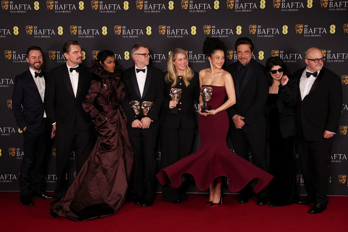Ανατροπή στα BAFTA: Η «Μια μάχη μετά την άλλη» σαρώνει με απίστευτες νίκες – Δείτε ποιοι αστέρες ξεχώρισαν στην τελετή - NewsPoint.gr