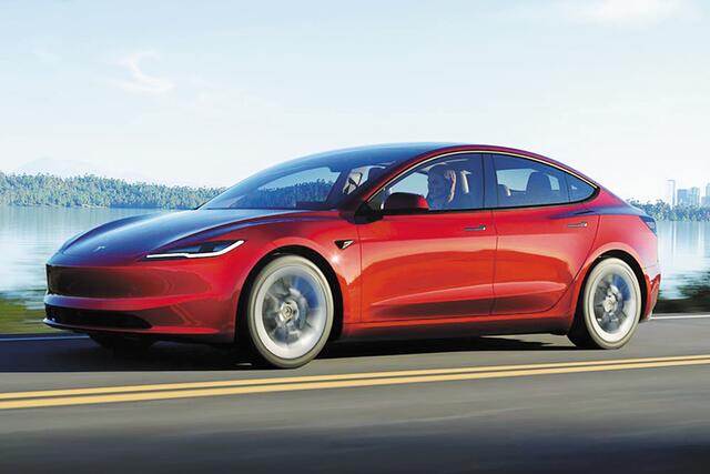 Η απόφαση-σοκ για την Tesla: Πρωτοφανές πρόστιμο εκατομμυρίων μετά το θανατηφόρο δυστύχημα με autopilot - NewsPoint.gr