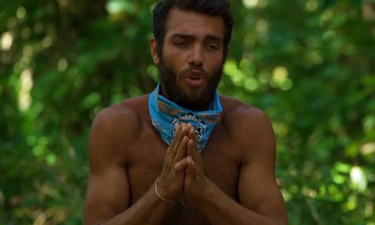 Απίστευτη «έκρηξη» στο Survivor: Ο Γιώργος Πολύχρος βάζει φωτιά με την ατάκα του για τις συμπαίκτριές του! 3 Απίστευτη «έκρηξη» στο Survivor: Ο Γιώργος Πολύχρος βάζει φωτιά με την ατάκα του για τις συμπαίκτριές του! - NewsPoint.gr