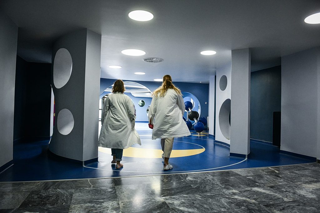 Εξέλιξη βόμβα: Σε αναστολή παιδίατρος μετά τη συγκλονιστική υπόθεση του βρέφους με μηνιγγίτιδα στη Ζάκυνθο! 25 Εξέλιξη βόμβα: Σε αναστολή παιδίατρος μετά τη συγκλονιστική υπόθεση του βρέφους με μηνιγγίτιδα στη Ζάκυνθο! - NewsPoint.gr