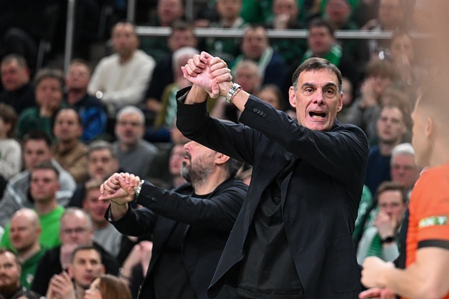 Η δήλωση που συντάραξε τους οπαδούς του Ολυμπιακού – Τα λόγια του Μπαρτζώκα μετά το σοκαριστικό φινάλε 1 Η δήλωση που συντάραξε τους οπαδούς του Ολυμπιακού – Τα λόγια του Μπαρτζώκα μετά το σοκαριστικό φινάλε - NewsPoint.gr