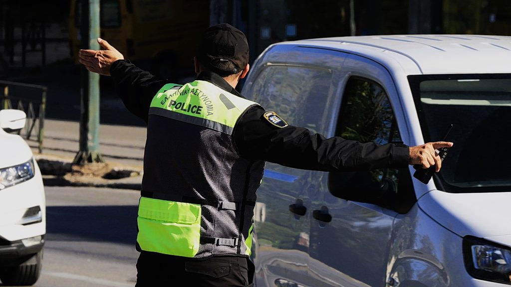 Σάλος με τα νέα βαριά πρόστιμα για υπερβολική ταχύτητα – Ποιοι κινδυνεύουν από σήμερα! 4 Σάλος με τα νέα βαριά πρόστιμα για υπερβολική ταχύτητα – Ποιοι κινδυνεύουν από σήμερα! - NewsPoint.gr
