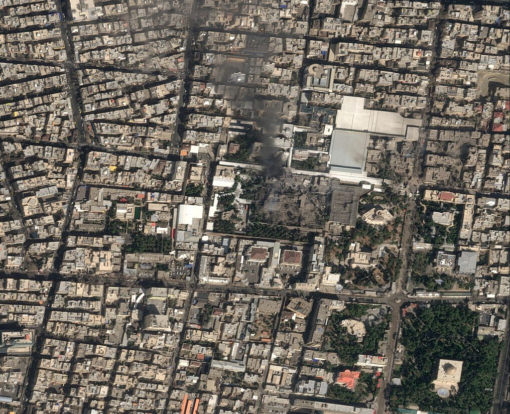 Η διεθνής κρίση που όλοι φοβόντουσαν έγινε πραγματικότητα: Τι κρύβεται πίσω από την επίθεση ΗΠΑ και Ισραήλ στο Ιράν; 1 Η διεθνής κρίση που όλοι φοβόντουσαν έγινε πραγματικότητα: Τι κρύβεται πίσω από την επίθεση ΗΠΑ και Ισραήλ στο Ιράν; - NewsPoint.gr