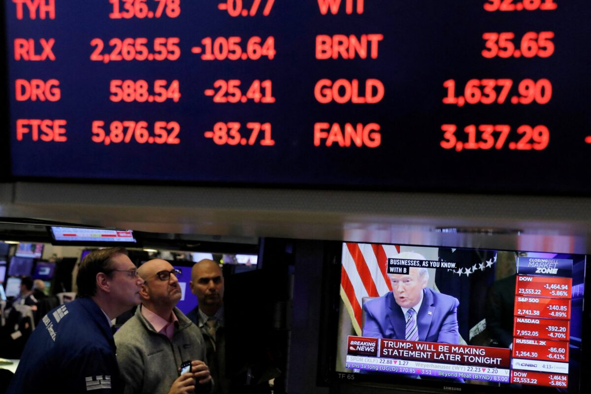 Καταρρέει η Wall Street: Γιατί οι αγορές βρίσκονται σε συναγερμό λόγω τεχνητής νοημοσύνης; 18 Καταρρέει η Wall Street: Γιατί οι αγορές βρίσκονται σε συναγερμό λόγω τεχνητής νοημοσύνης; - NewsPoint.gr