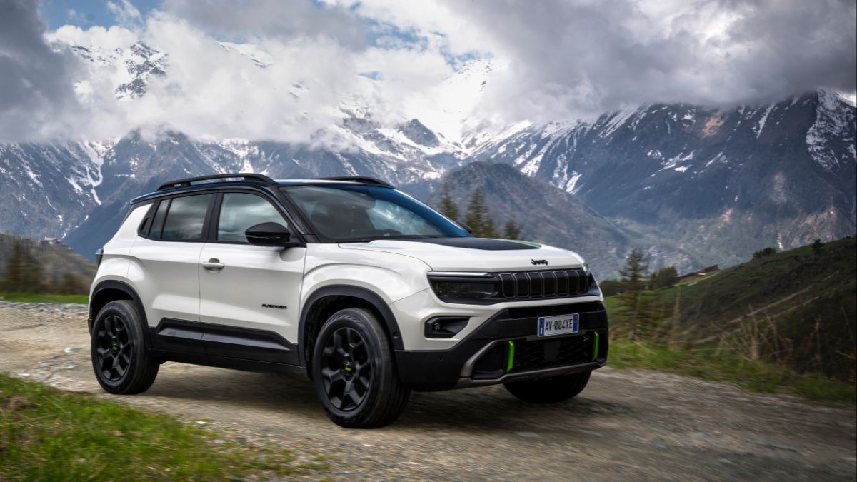 Η νέα τιμή-έκπληξη στο Jeep Avenger 4xe προκαλεί αναστάτωση στην αγορά! 15 Η νέα τιμή-έκπληξη στο Jeep Avenger 4xe προκαλεί αναστάτωση στην αγορά! - NewsPoint.gr