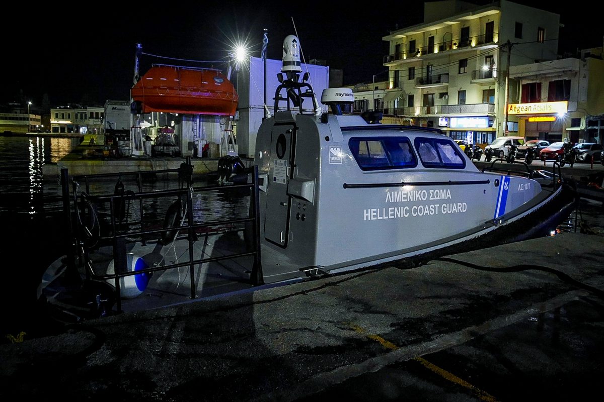 Ανατροπή στη Χίο: Ο Μαροκινός κατηγορούμενος για το τραγικό ναυάγιο μιλά – Η κατηγορηματική του άρνηση και η μεγάλη αναμονή πριν την απολογία 1 Ανατροπή στη Χίο: Ο Μαροκινός κατηγορούμενος για το τραγικό ναυάγιο μιλά – Η κατηγορηματική του άρνηση και η μεγάλη αναμονή πριν την απολογία - NewsPoint.gr