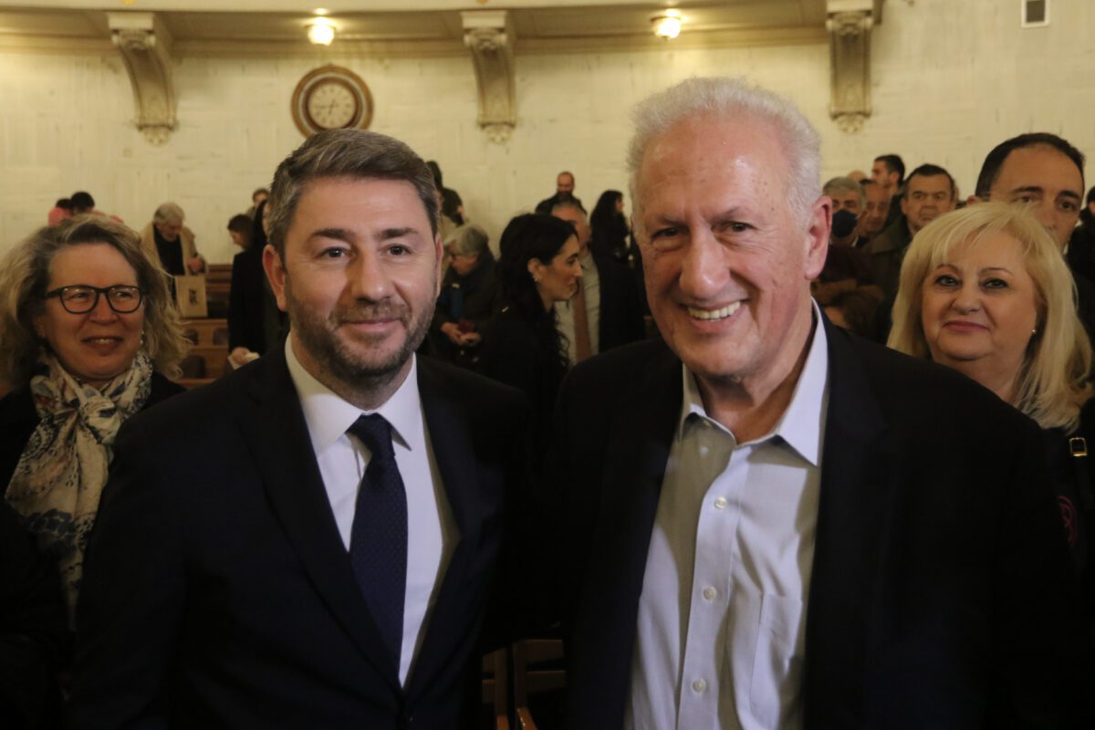 ΠΑΣΟΚ: Η ανατροπή που κανείς δεν περίμενε – 30 νέα ονόματα, ηχηρές μεταγραφές από ΣΥΡΙΖΑ και απρόσμενες εξελίξεις! - NewsPoint.gr