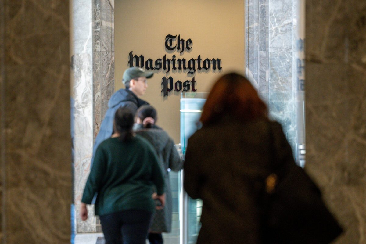 Αναταραχή στη Washington Post: Γιατί παραιτήθηκε ο Γουίλ Λιούις μετά το κύμα απολύσεων; 10 Αναταραχή στη Washington Post: Γιατί παραιτήθηκε ο Γουίλ Λιούις μετά το κύμα απολύσεων; - NewsPoint.gr