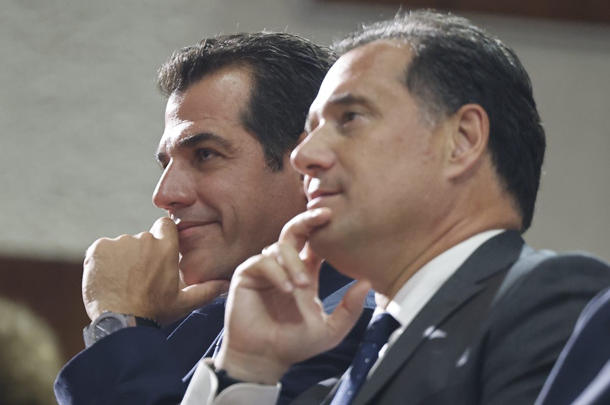 Απίστευτη ανατροπή: Γιατί ο Θάνος Πλεύρης αποθέωσε δημόσια τον Άδωνι Γεωργιάδη για την απαγόρευση σε ακτιβιστές στη Χίο; 1 Απίστευτη ανατροπή: Γιατί ο Θάνος Πλεύρης αποθέωσε δημόσια τον Άδωνι Γεωργιάδη για την απαγόρευση σε ακτιβιστές στη Χίο; - NewsPoint.gr