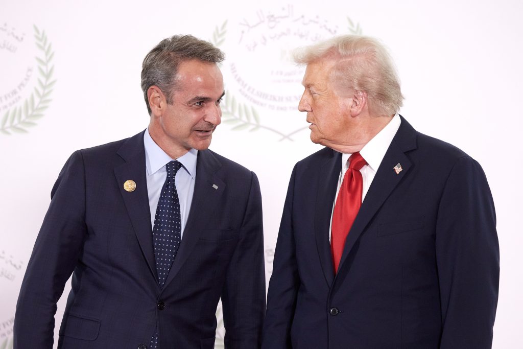 Ανατροπή από Ουάσιγκτον: Η κίνηση Τραμπ που βάζει την Αθήνα στο επίκεντρο – Πώς θα απαντήσει ο Μητσοτάκης εν μέσω κρίσης στη Γάζα και κρίσιμου ταξιδιού στην Ινδία; - NewsPoint.gr