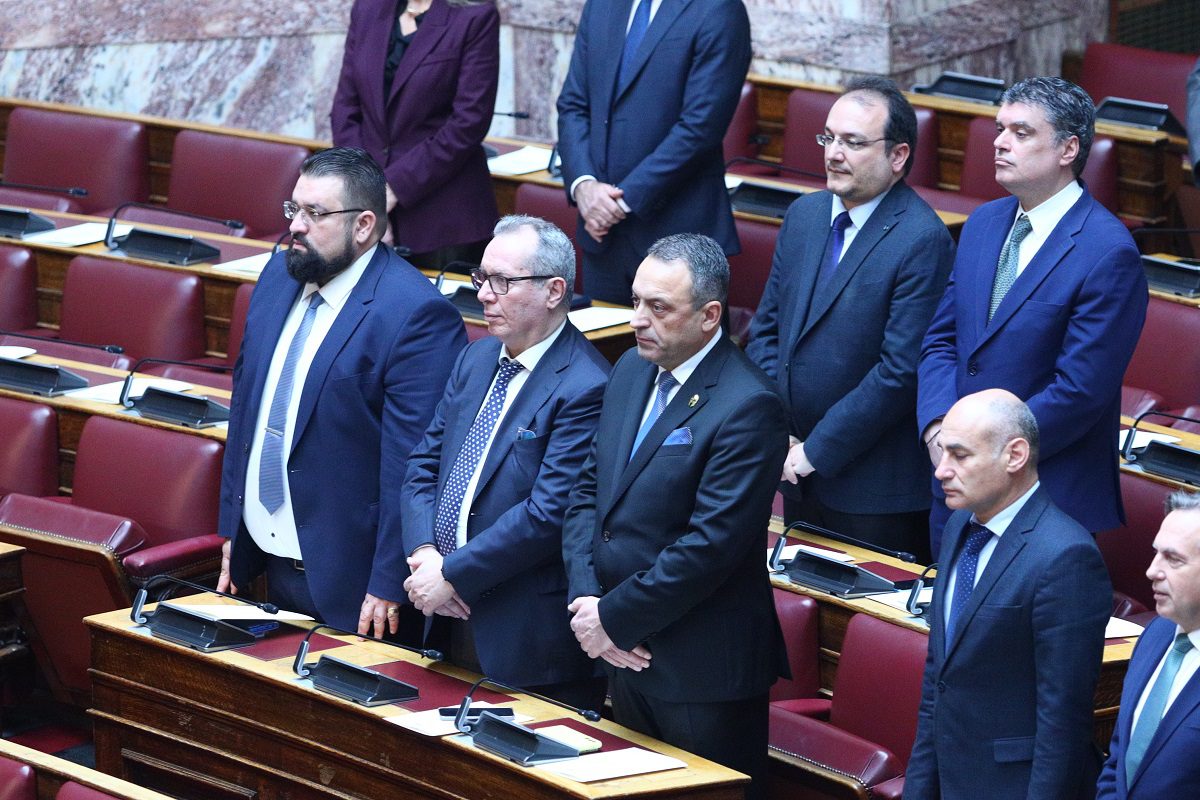 Κανείς δεν το περίμενε αυτό: Η πλήρης αθώωση που αλλάζει τα δεδομένα στους «Σπαρτιάτες» και τον Ηλία Κασιδιάρη! 17 Κανείς δεν το περίμενε αυτό: Η πλήρης αθώωση που αλλάζει τα δεδομένα στους «Σπαρτιάτες» και τον Ηλία Κασιδιάρη! - NewsPoint.gr