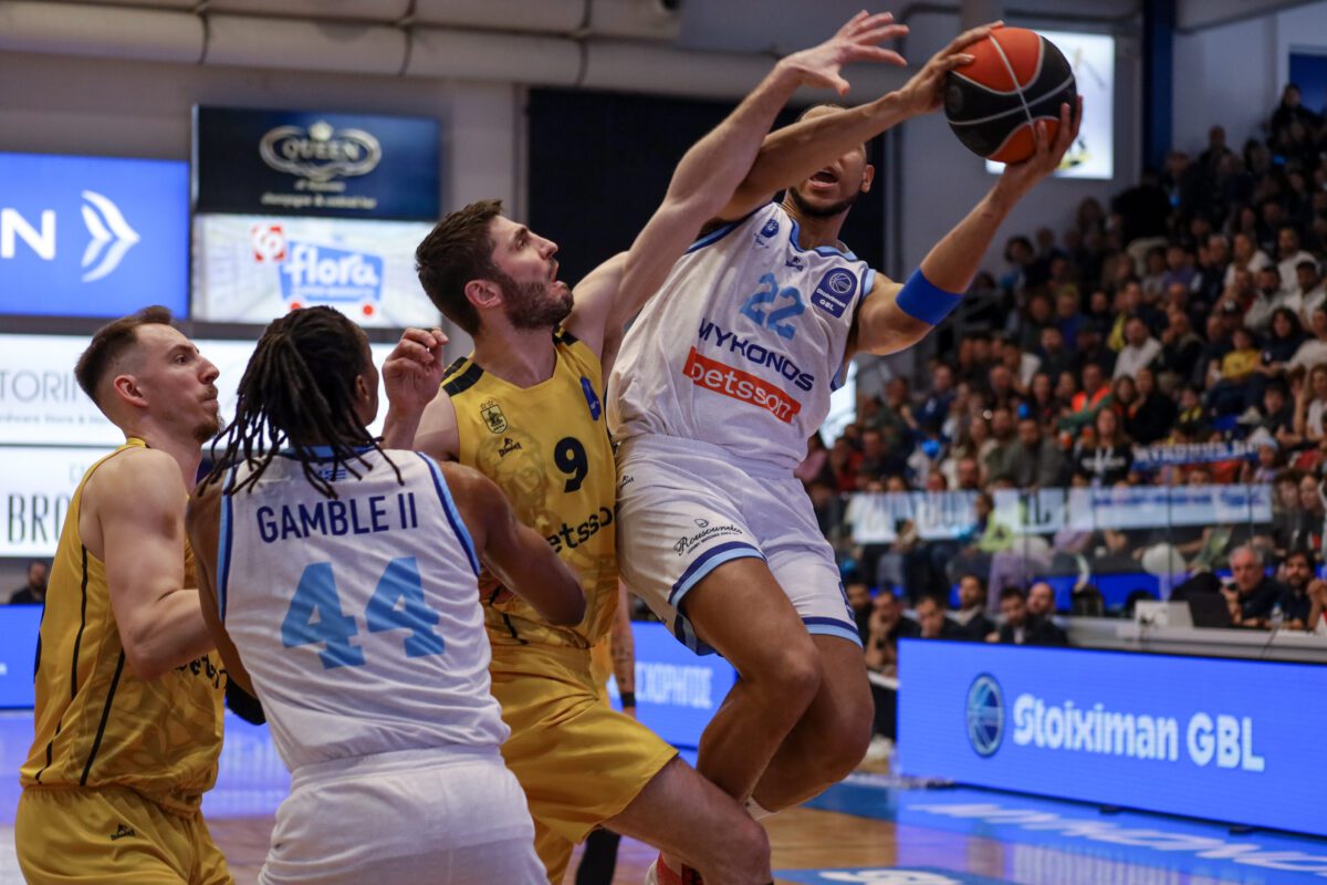 Απίστευτες ανατροπές στη Greek Basketball League – Ο Άρης θριάμβευσε στη Μύκονο, σοκ στην Πάτρα με το Περιστέρι! 1 Απίστευτες ανατροπές στη Greek Basketball League – Ο Άρης θριάμβευσε στη Μύκονο, σοκ στην Πάτρα με το Περιστέρι! - NewsPoint.gr
