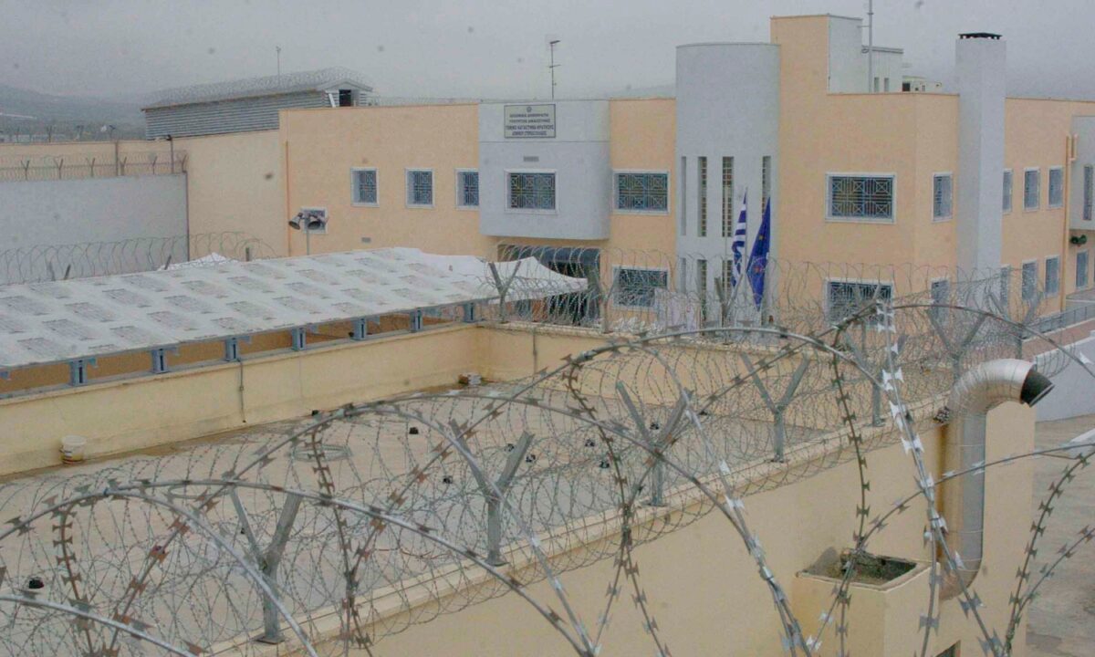 Απίστευτες σκηνές στις φυλακές Δομοκού: Η φονική επίθεση με μάρτυρα τον Αλκέτ Ριζάι συγκλονίζει! - NewsPoint.gr