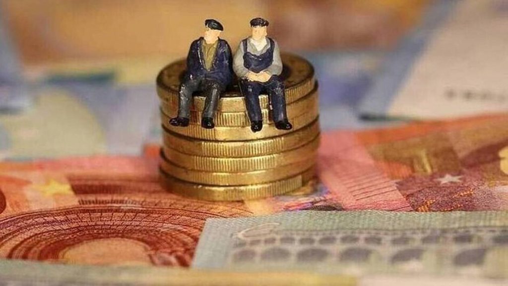 Πλασματικά Έτη: Η μυστική λύση για σύνταξη στα 62 – Όλη η αλήθεια για το κόστος και τα ψιλά γράμματα - NewsPoint.gr