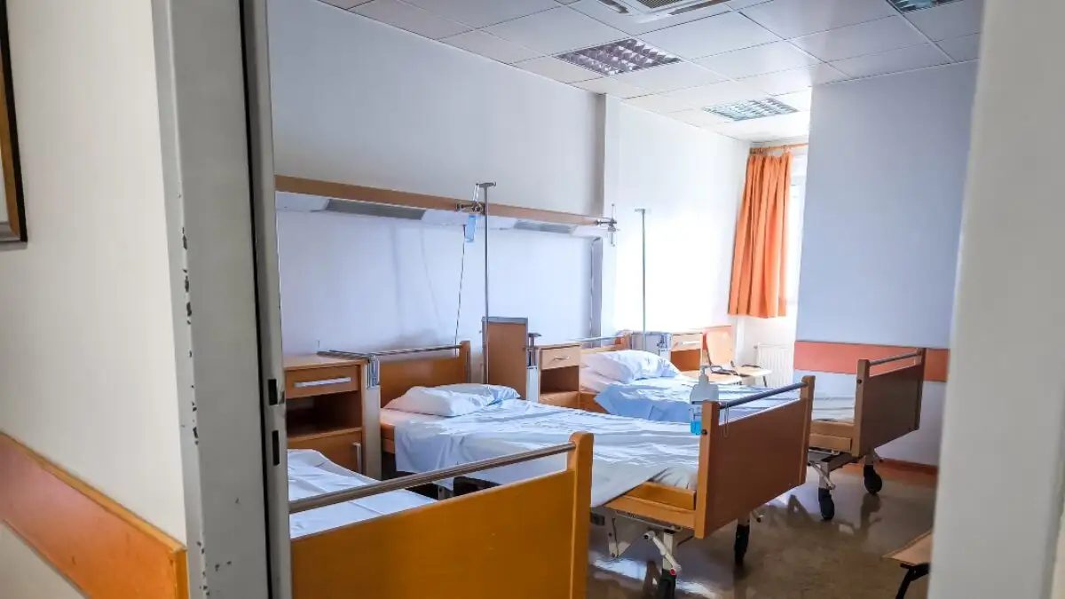 Σάλος στη Θεσσαλονίκη: Η απίθανη απόδραση και η καταδίκη του 47χρονου από το Ιπποκράτειο προκαλεί αίσθηση! 12 Σάλος στη Θεσσαλονίκη: Η απίθανη απόδραση και η καταδίκη του 47χρονου από το Ιπποκράτειο προκαλεί αίσθηση! - NewsPoint.gr