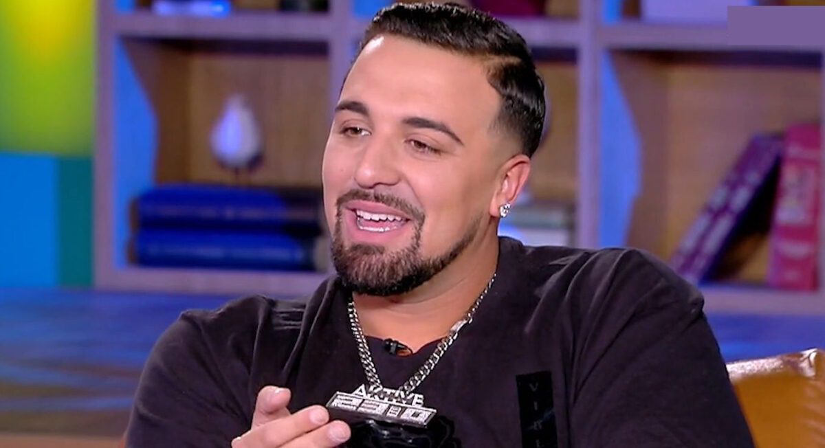 Η αποκάλυψη-βόμβα του Gio Kay: Το όραμά του για το Ευρωκοινοβούλιο και το Generation Hellas που θα ανατρέψει τα πάντα! 1 Η αποκάλυψη-βόμβα του Gio Kay: Το όραμά του για το Ευρωκοινοβούλιο και το Generation Hellas που θα ανατρέψει τα πάντα! - NewsPoint.gr