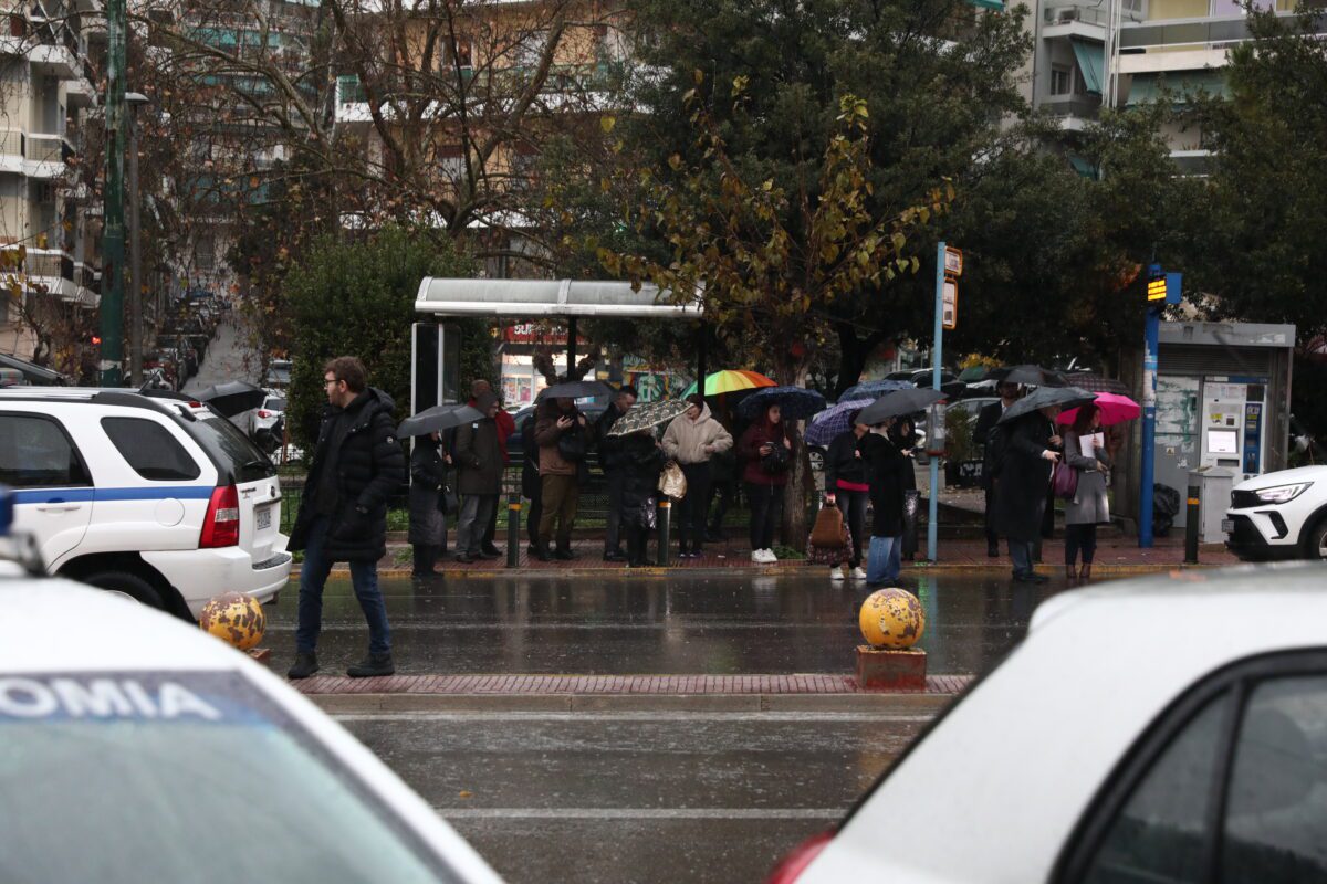 Απίστευτο σκηνικό στην Ελλάδα: Κακοκαιρία με καταιγίδες, χιόνια και ανέμους-σοκ έως 7 μποφόρ! 1 Απίστευτο σκηνικό στην Ελλάδα: Κακοκαιρία με καταιγίδες, χιόνια και ανέμους-σοκ έως 7 μποφόρ! - NewsPoint.gr
