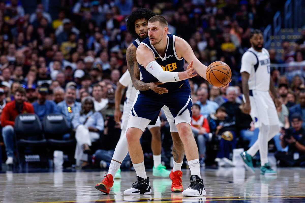 Συναρπαστικές ανατροπές στο NBA: Ο Γιόκιτς σπάει τα ρεκόρ, οι Θάντερ κατατροπώνουν τους Μπουλς και ο Λεμπρόν γράφει ιστορία! 29 Συναρπαστικές ανατροπές στο NBA: Ο Γιόκιτς σπάει τα ρεκόρ, οι Θάντερ κατατροπώνουν τους Μπουλς και ο Λεμπρόν γράφει ιστορία! - NewsPoint.gr