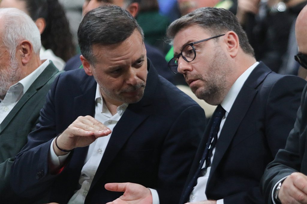 ΠΑΣΟΚ: Η αδιανόητη ομοφωνία και η απόσυρση-έκπληξη που κανείς δεν περίμενε – Όλες οι ριζικές αλλαγές! 33 ΠΑΣΟΚ: Η αδιανόητη ομοφωνία και η απόσυρση-έκπληξη που κανείς δεν περίμενε – Όλες οι ριζικές αλλαγές! - NewsPoint.gr