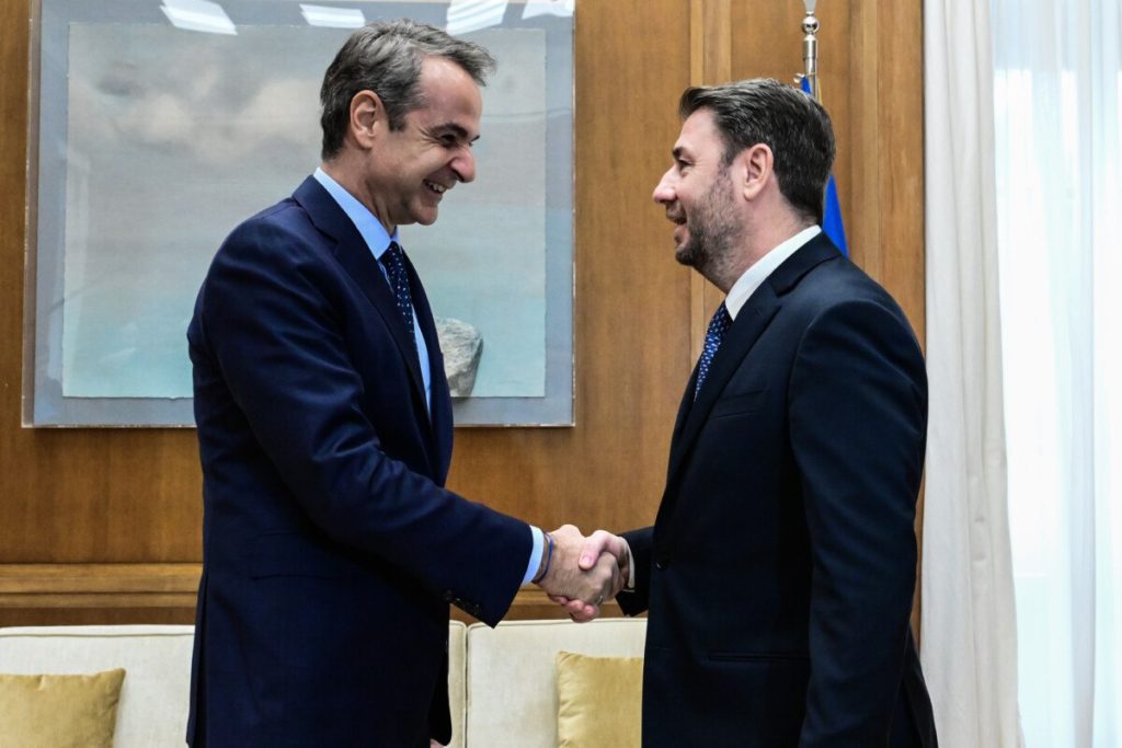 Κανείς δεν περίμενε μια τόσο ψυχρή συνάντηση: Όλα όσα διαδραματίστηκαν στο τετ α τετ Μητσοτάκη – Ανδρουλάκη για Κύπρο και Μέση Ανατολή 1 Κανείς δεν περίμενε μια τόσο ψυχρή συνάντηση: Όλα όσα διαδραματίστηκαν στο τετ α τετ Μητσοτάκη – Ανδρουλάκη για Κύπρο και Μέση Ανατολή - NewsPoint.gr