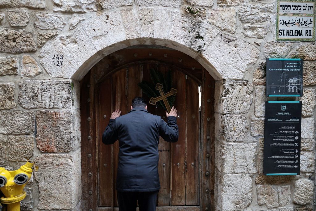 Απρόσμενη πίεση από ΗΠΑ στο Ισραήλ: Γιατί απαίτησαν άνοιγμα των ιερών χώρων τη Μεγάλη Εβδομάδα; 21 Απρόσμενη πίεση από ΗΠΑ στο Ισραήλ: Γιατί απαίτησαν άνοιγμα των ιερών χώρων τη Μεγάλη Εβδομάδα; - NewsPoint.gr